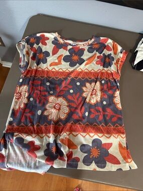 LuLaRoe Leah Floral & Geometric Print Tee in Navy, Red, Orange, Cream